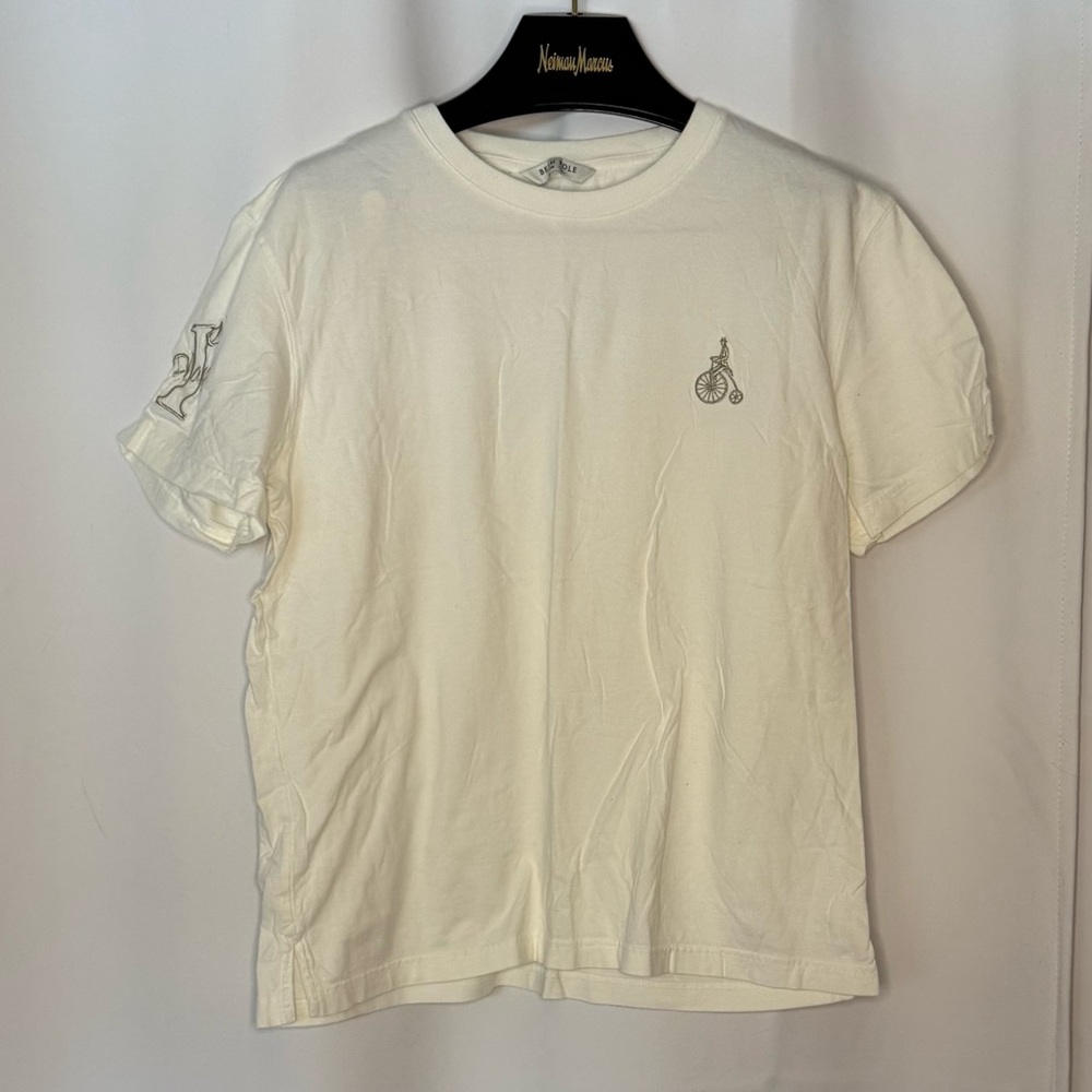 Unique Off-White Graphic Tee